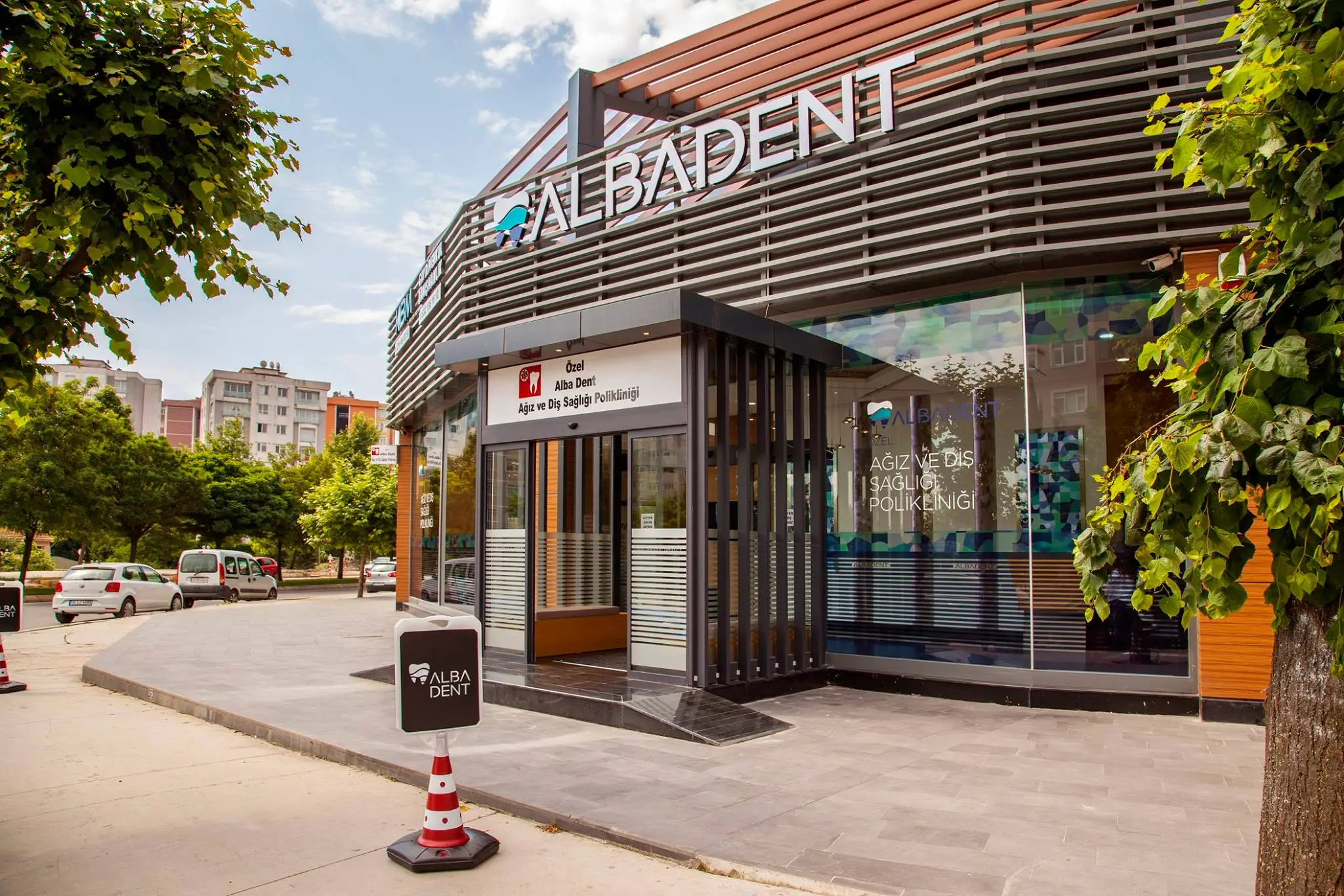 Alba Dental Pendik diş kliniği.