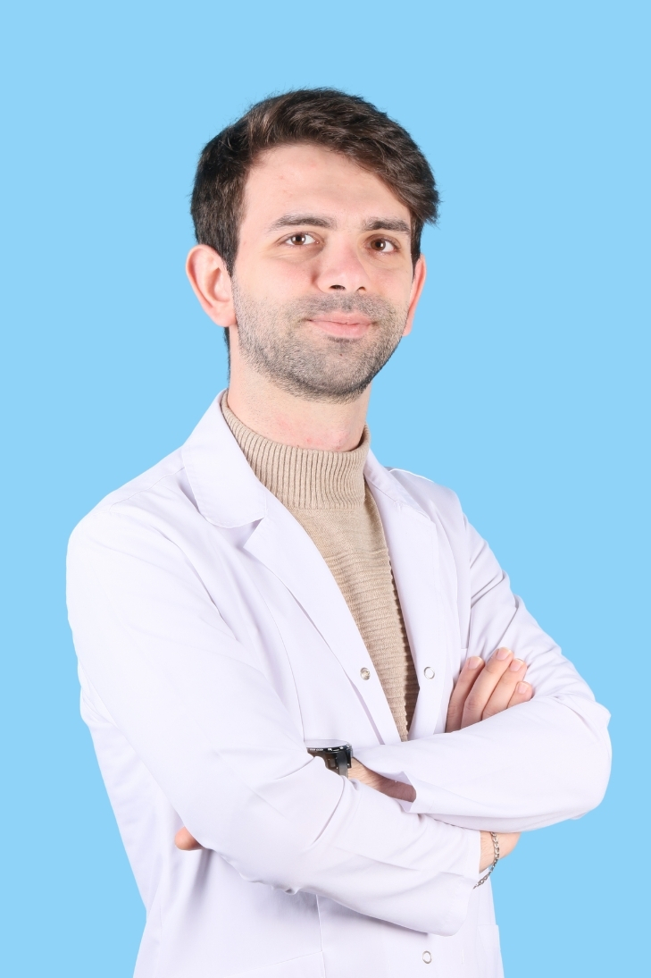 Diş Hekimi Ferhat Akgül